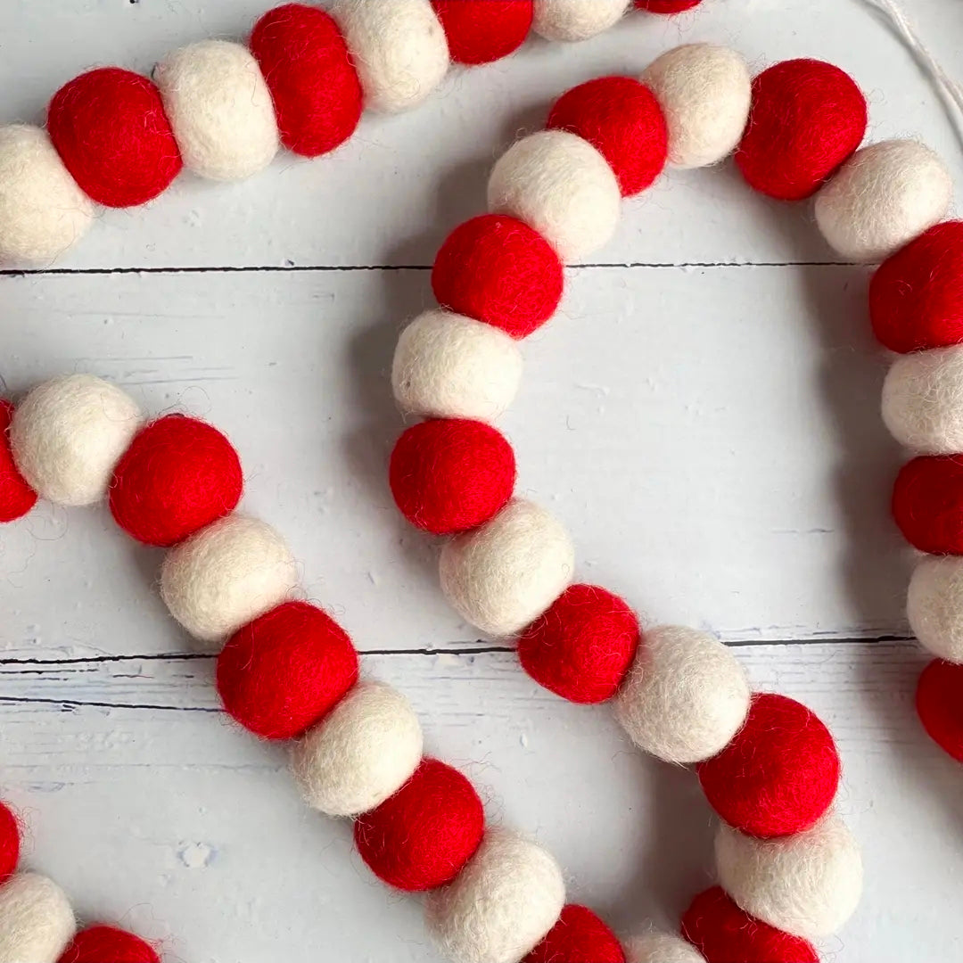 Felt Candy Cane Lane Ball Garland Strand