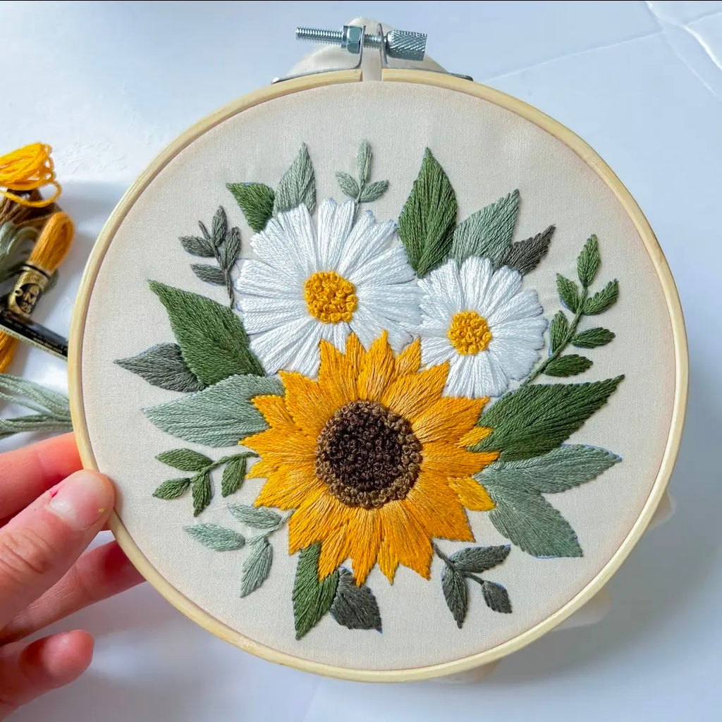 6" Confident Beginner Embroidery Kit- Sunflower and Daisies