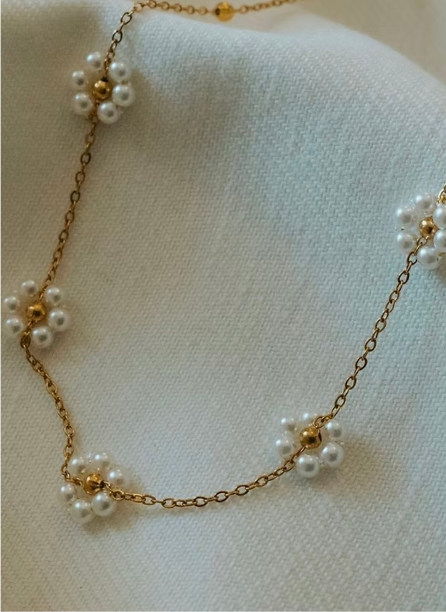 Flora necklace