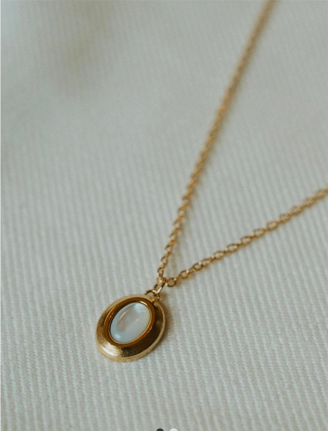 Anne necklace